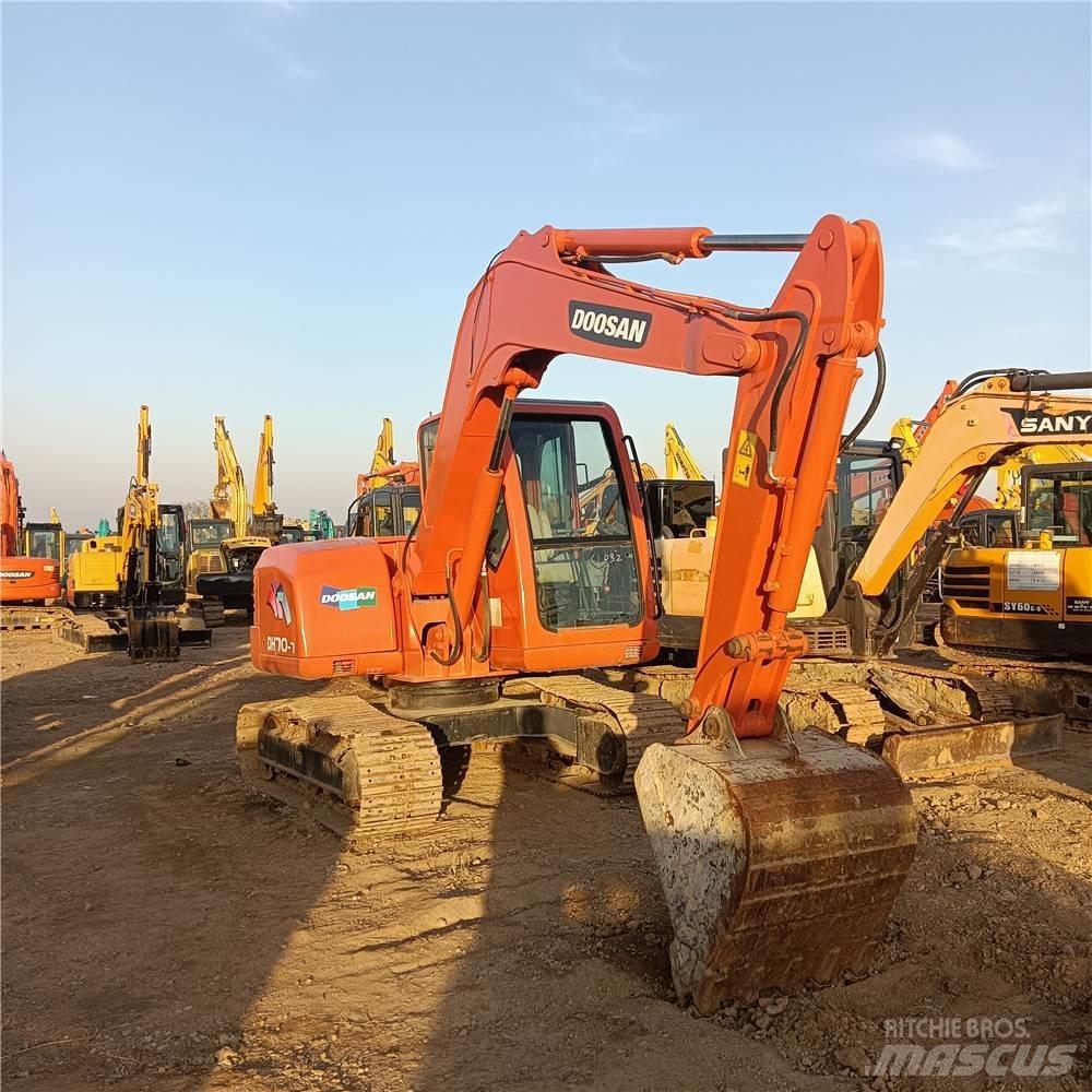 Doosan DH 70 Raupenbagger