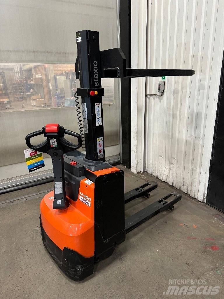 Toyota SWE080L Deichselstapler