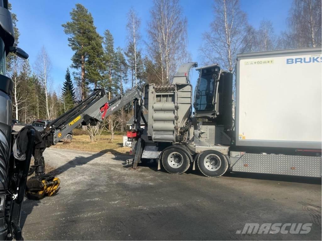 Bruks 806.2 PTC Holzhäcksler