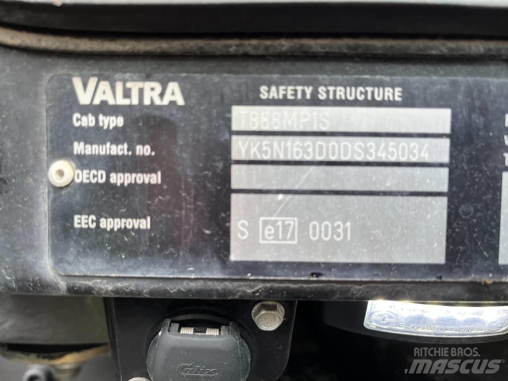 Valtra N163 D Traktoren