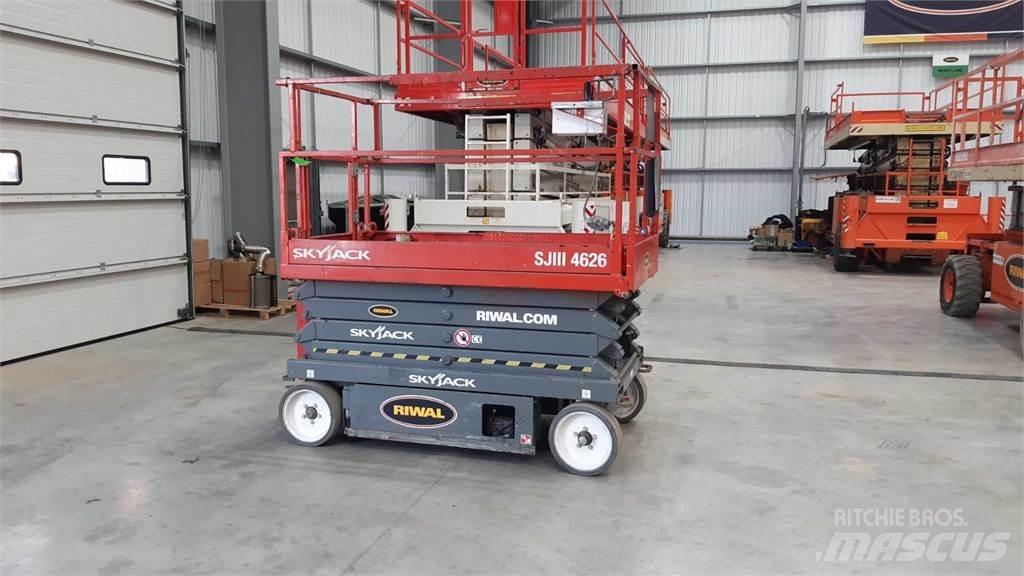 SkyJack SJIII4626 Scheren-Arbeitsbühnen
