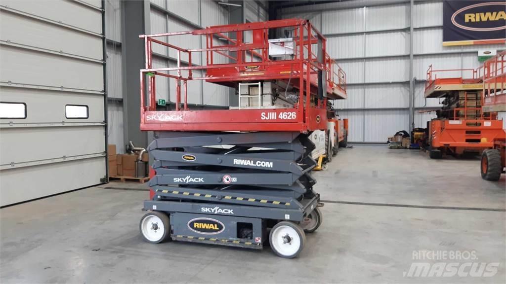 SkyJack SJIII4626 Scheren-Arbeitsbühnen