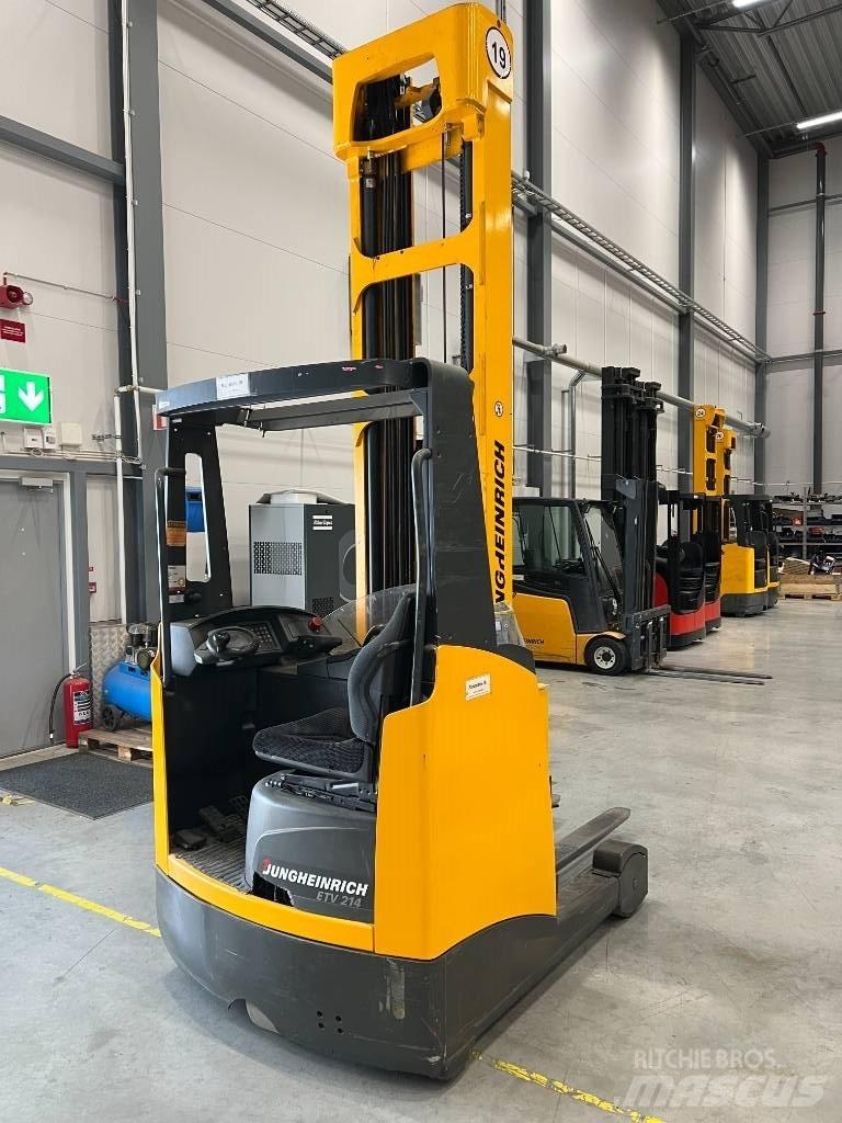 Jungheinrich ETV 214 Schubmaststapler
