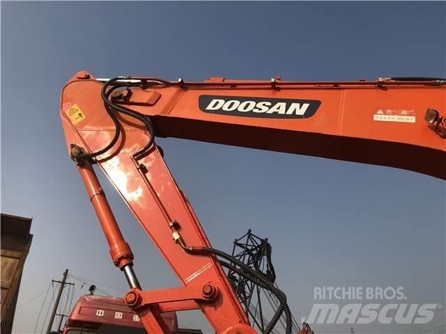 Doosan DH 220LC-7 Raupenbagger