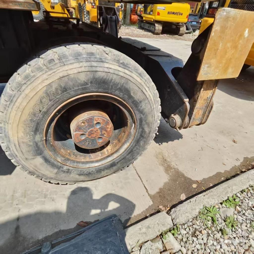 Hyundai R210W-9 Mobilbagger