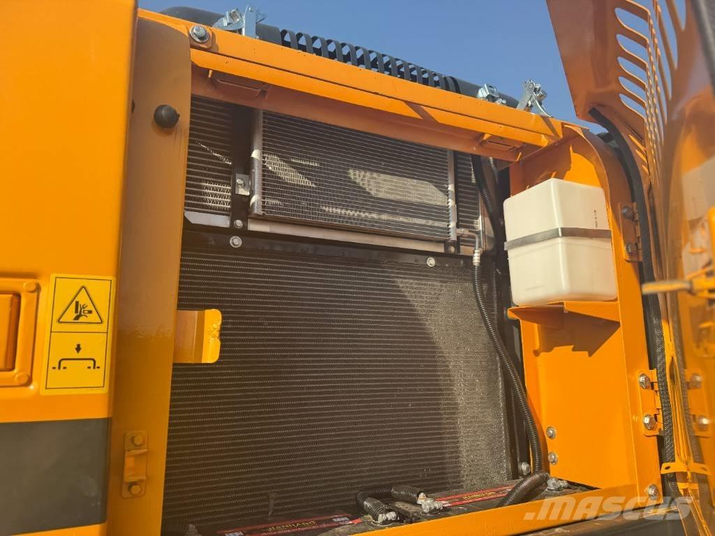 Hyundai HX 220 Raupenbagger