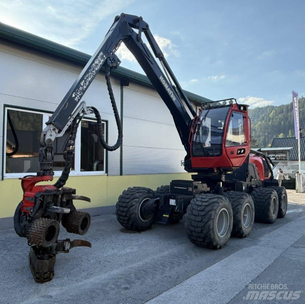 Komatsu 901 XC Harvester