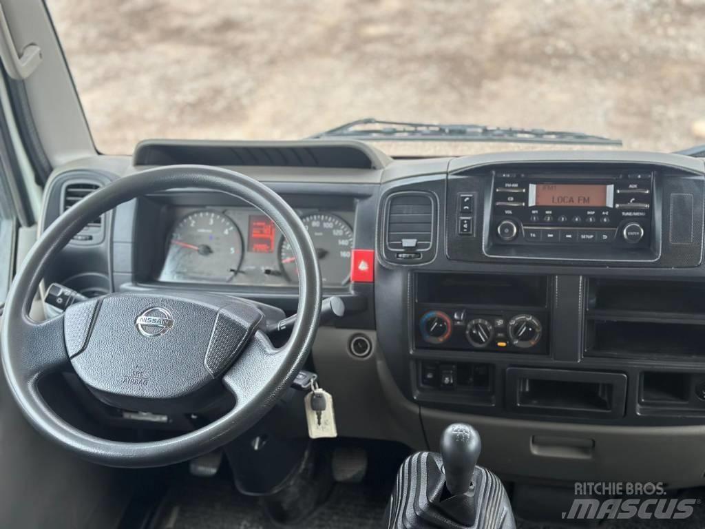 Nissan NT 400 Pickup/Pritschenwagen