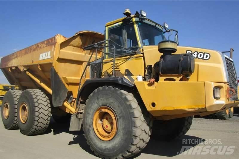 Bell B40D Dumper - Knickgelenk