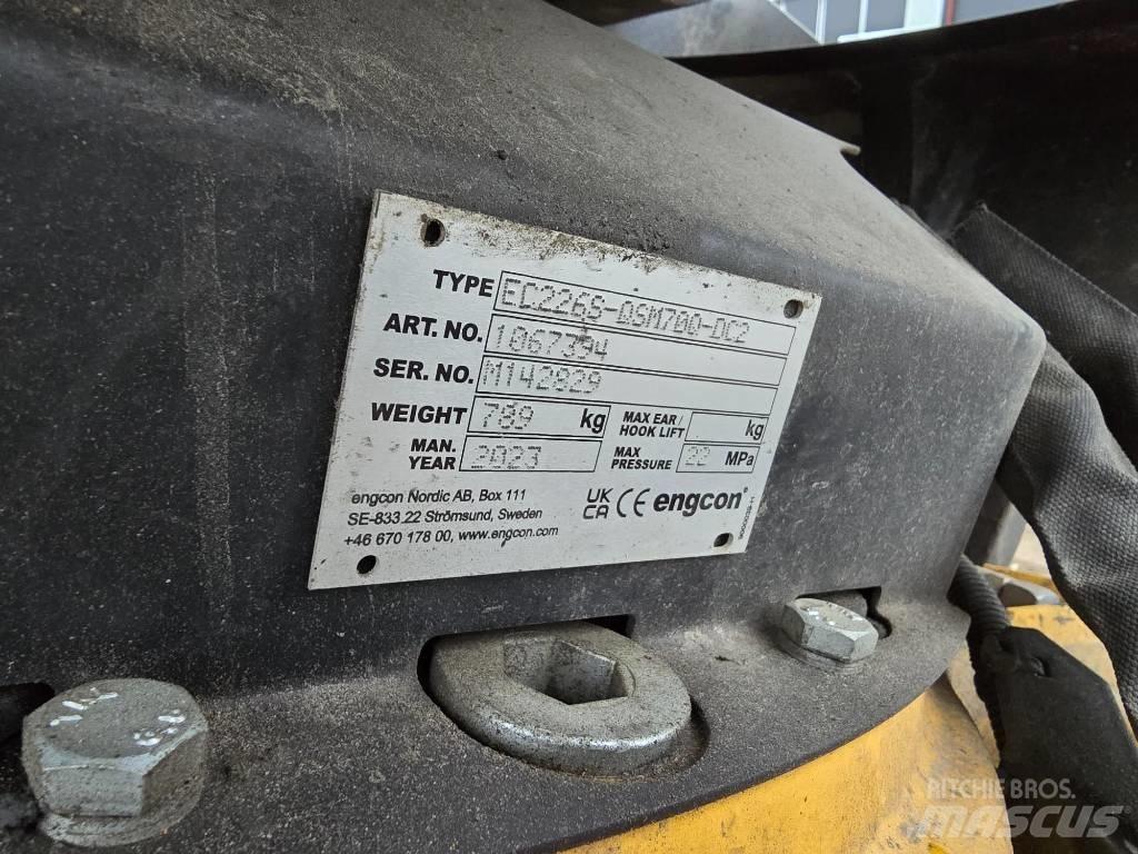 Komatsu PC 228 US-11 Raupenbagger