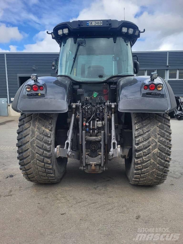 Valtra S 233 Traktoren