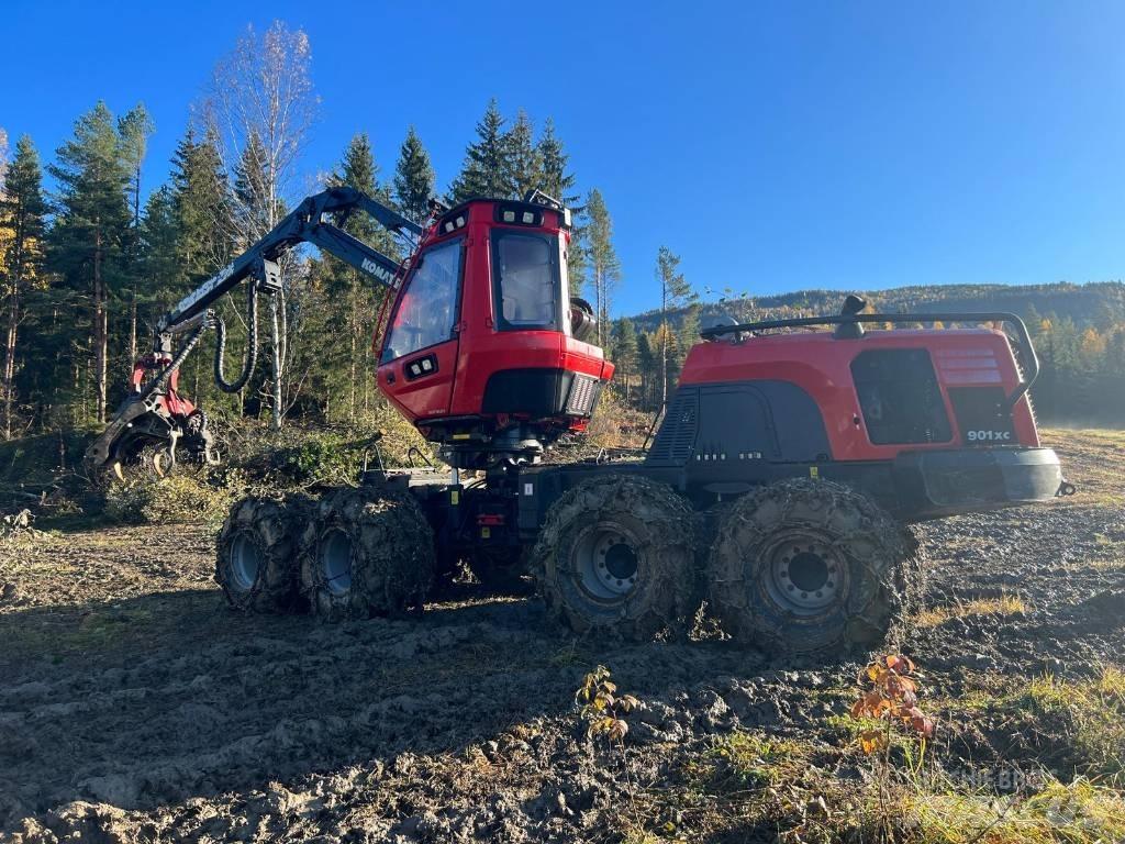Komatsu 901XC Harvester