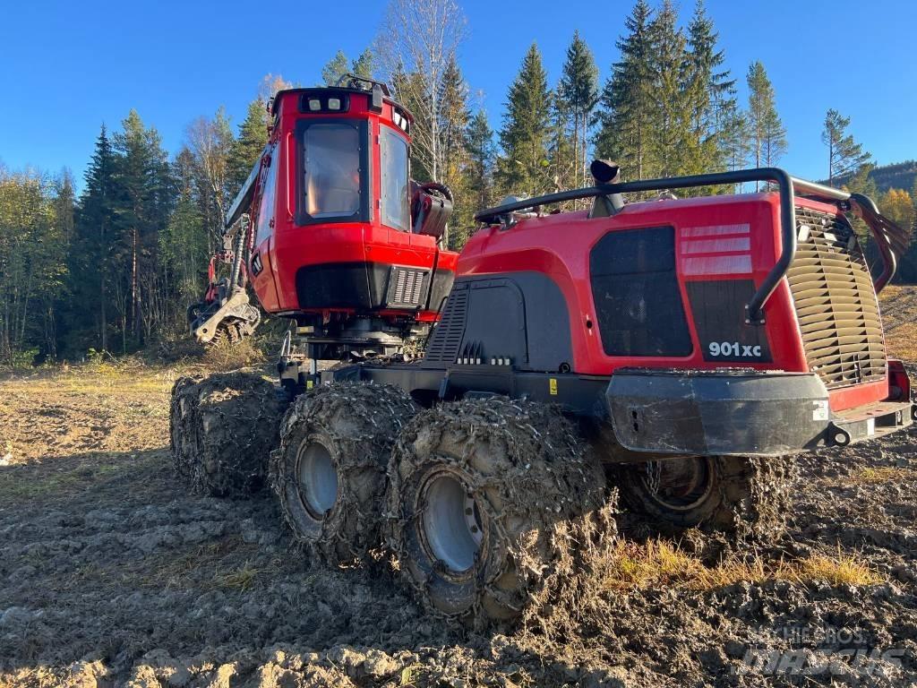 Komatsu 901XC Harvester