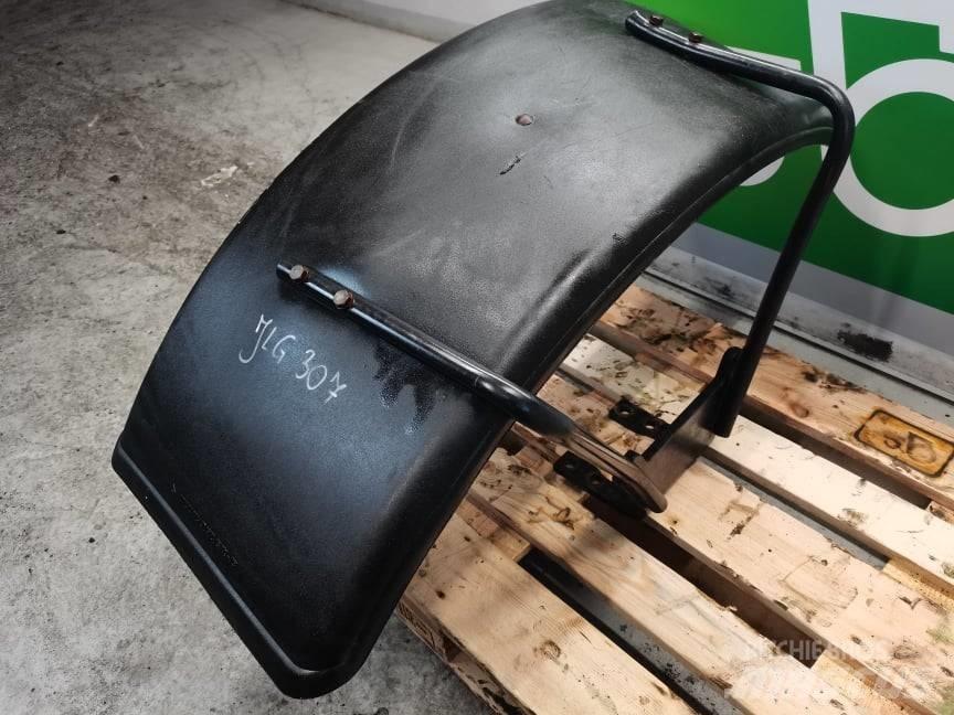 JLG 307 frame fender Reifen