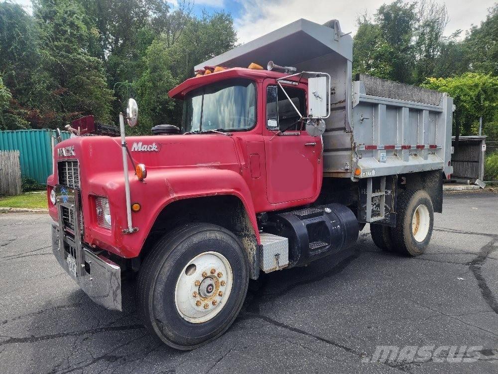 Mack RMODEL Kipper