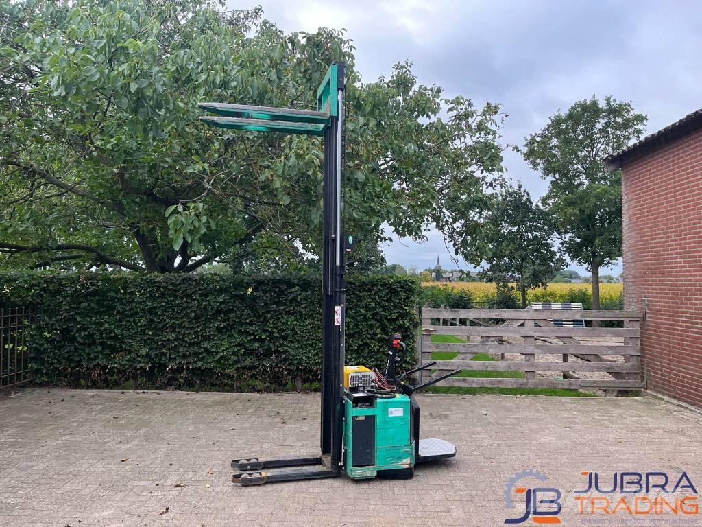 Mitsubishi SB12V Gabelstapler mit Fahrerstand