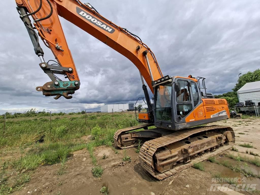 Doosan DX 300 LC-5 Raupenbagger