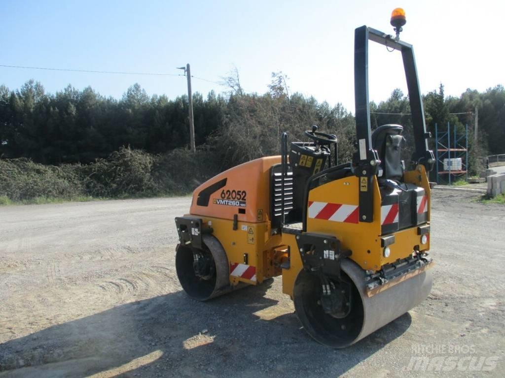 JCB VMT260-120 Stampfer