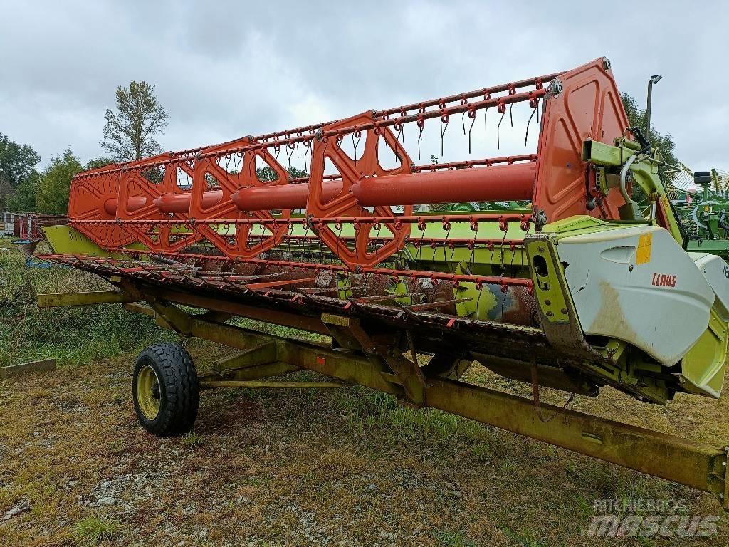 CLAAS Tucano 450 Mähdrescher