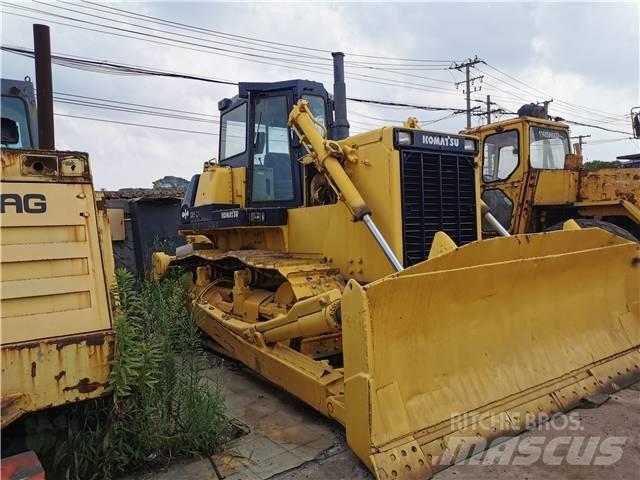 Komatsu D85-21 Bulldozer