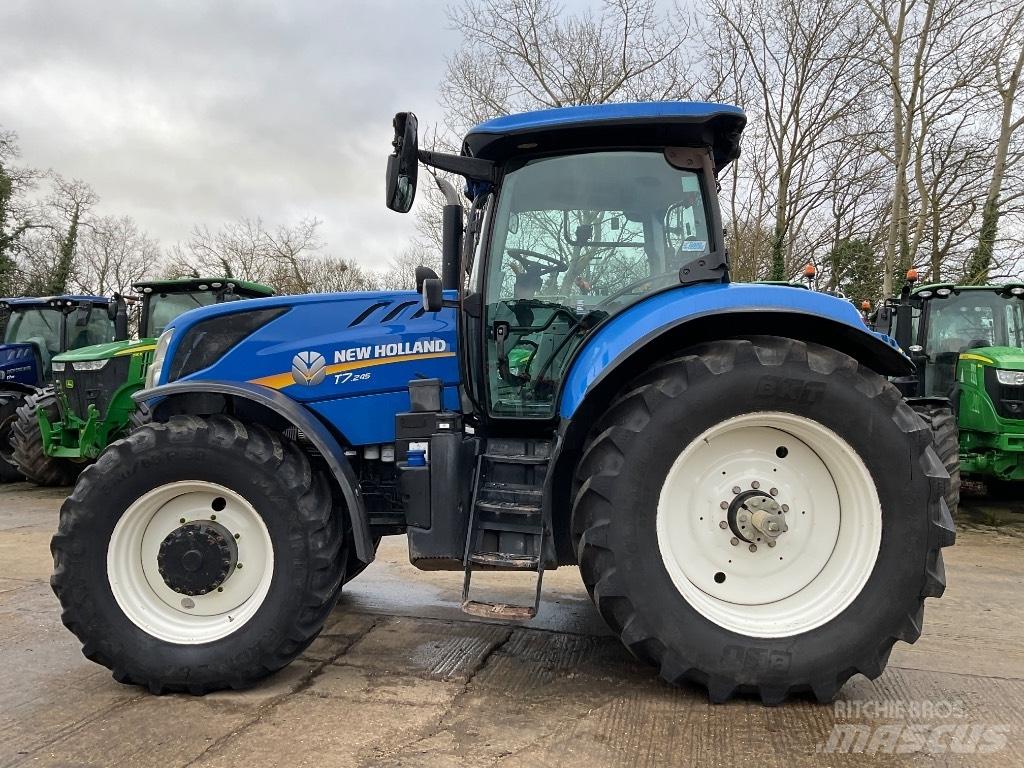 New Holland T 7.245 Traktoren