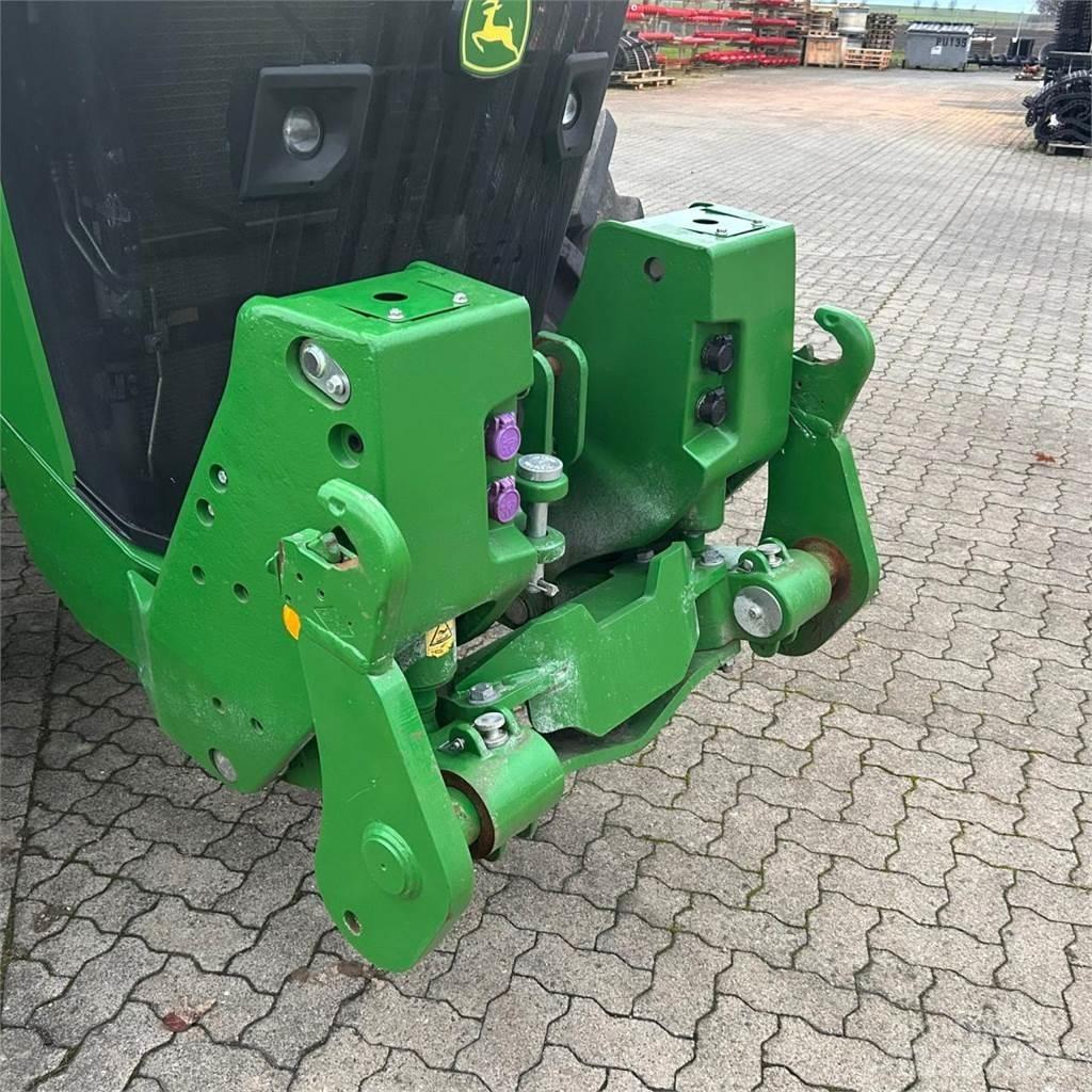 John Deere 8R340 Traktoren