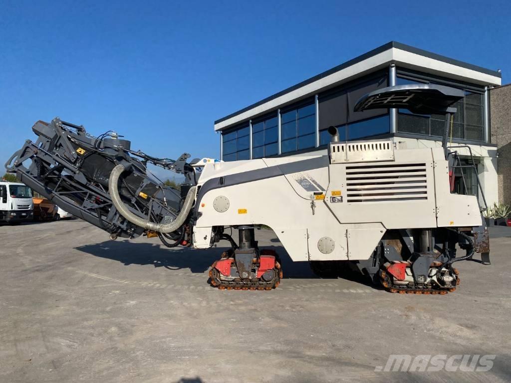 Wirtgen W 100 Fi Asphaltfräsen