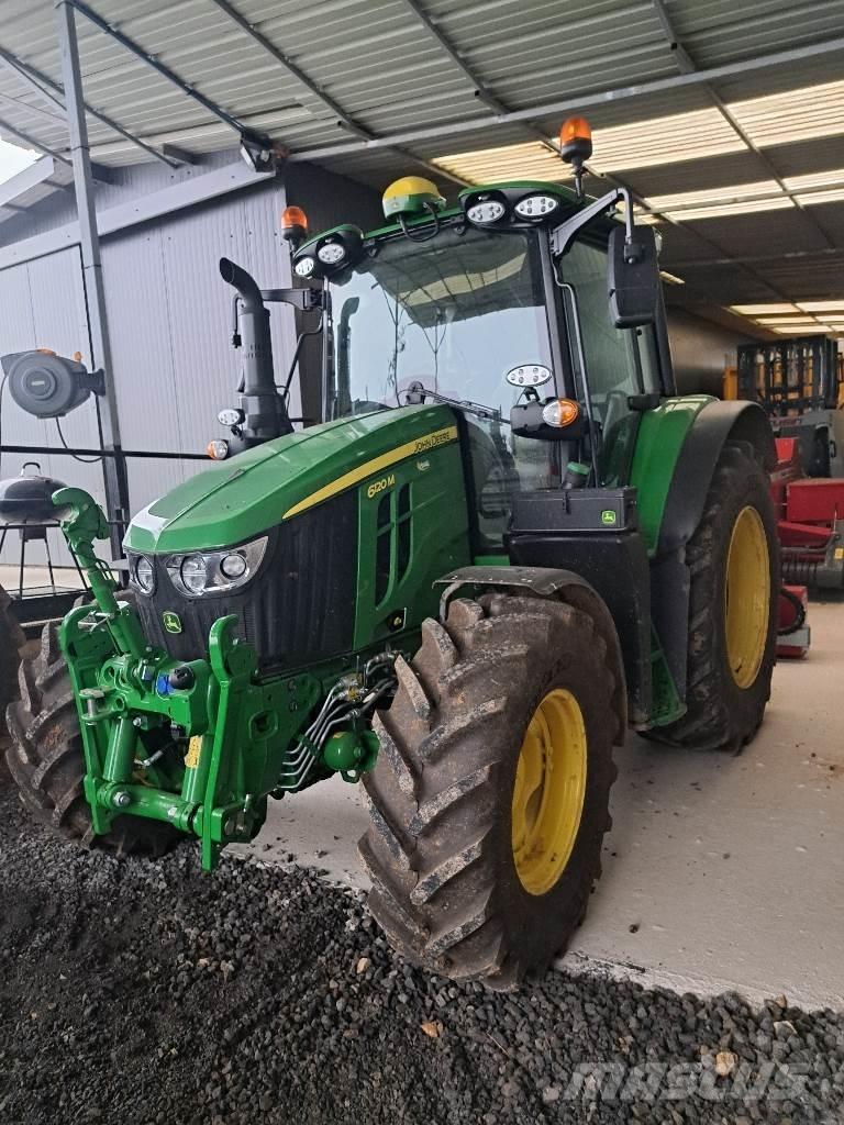 John Deere 6120 M Traktoren