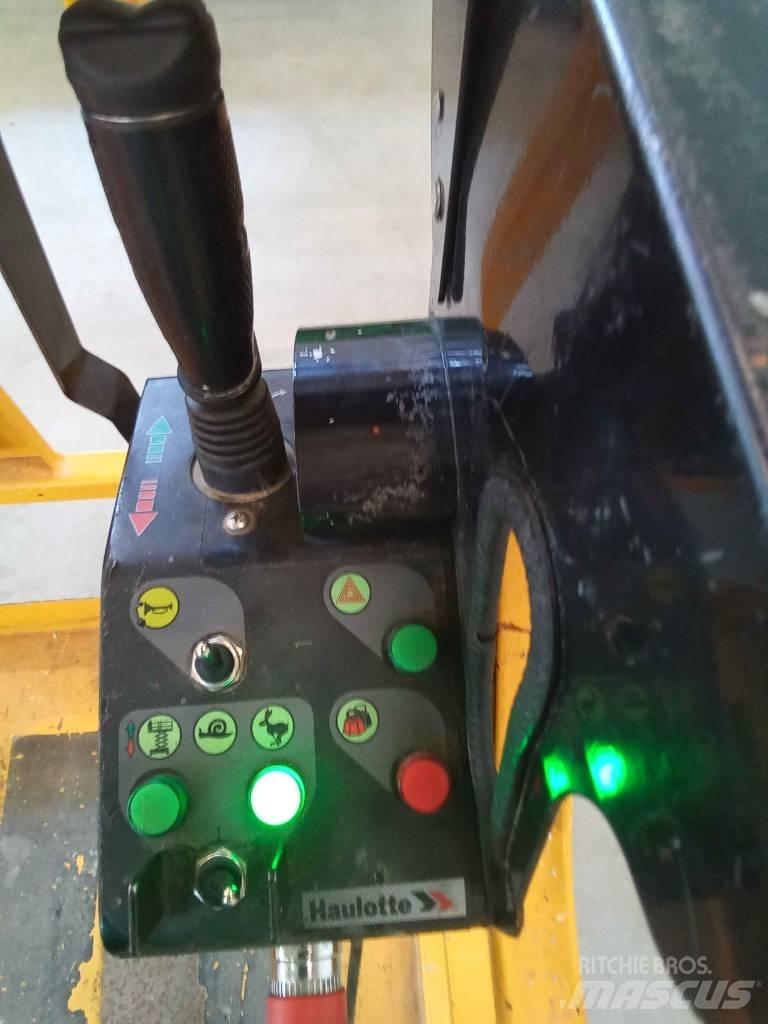 Haulotte Compact 10 Scheren-Arbeitsbühnen
