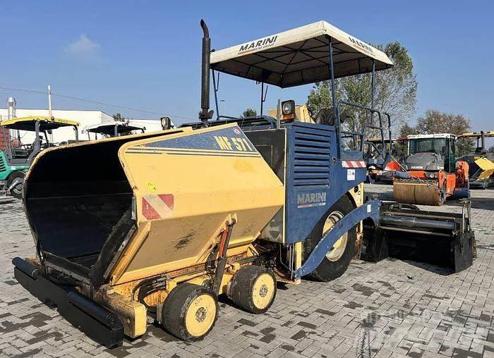 Marini MF 571 Strassenfertiger