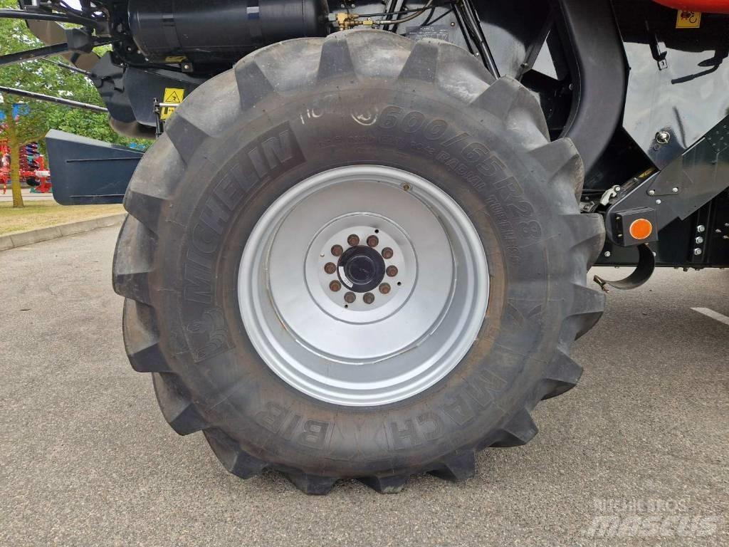 Case IH AF 7150 Mähdrescher