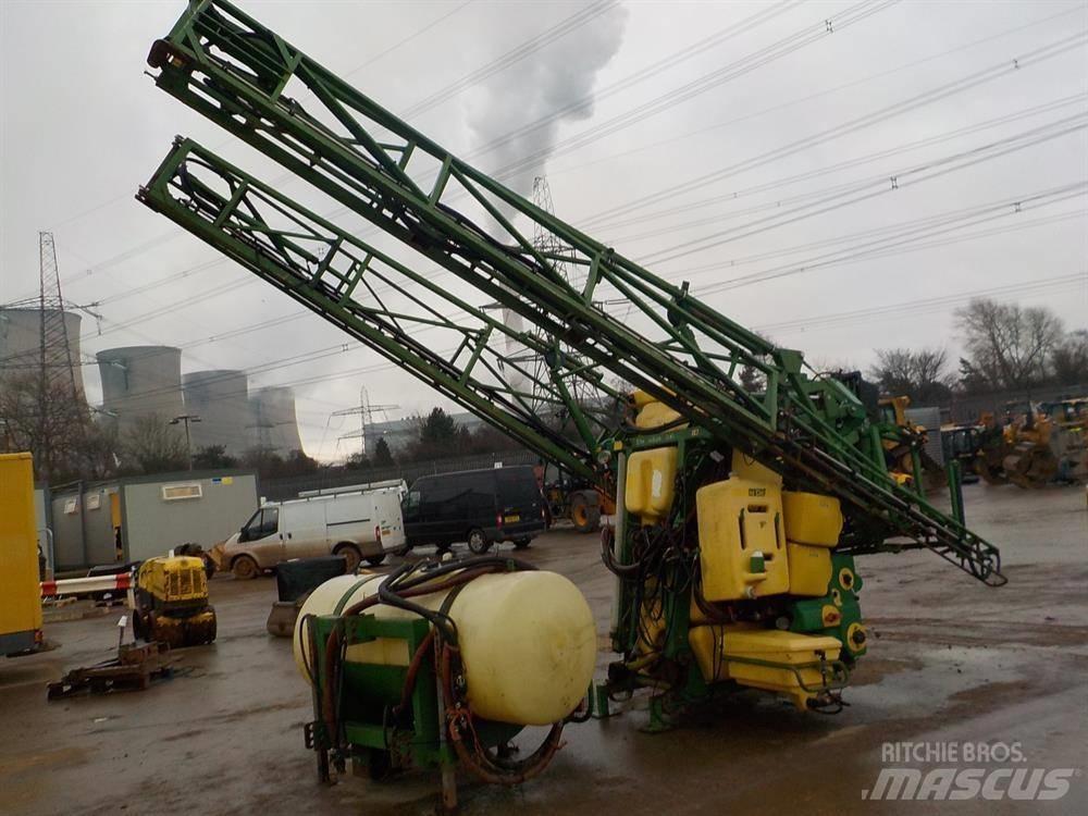John Deere 510 Anhängespritzen