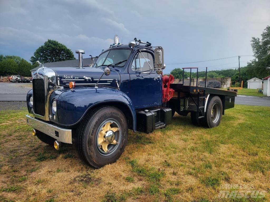 Mack B 61 Bergungsfahrzeuge