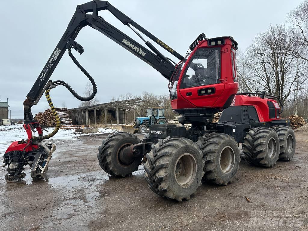 Komatsu 931 Harvester