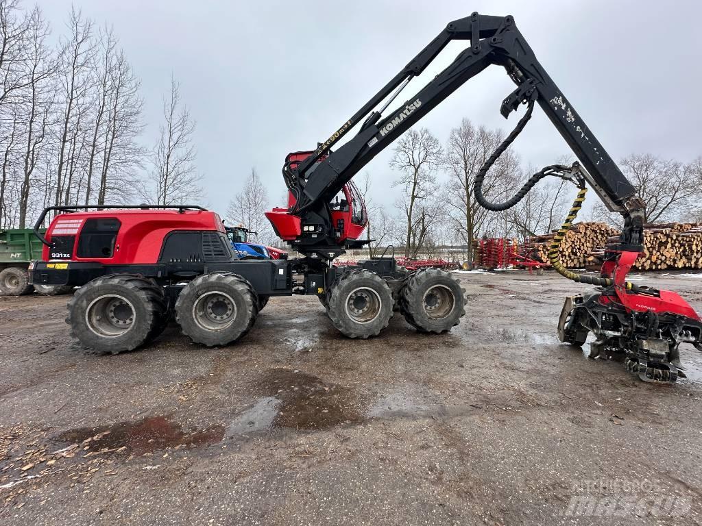 Komatsu 931 Harvester