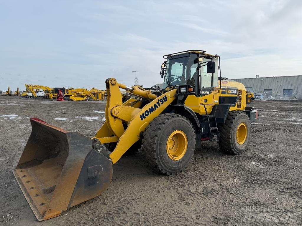 Komatsu WA320-8 Radlader