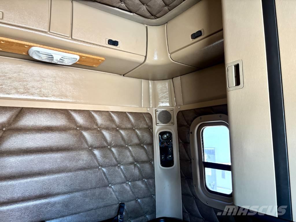 Freightliner SD 122 Sattelzugmaschinen