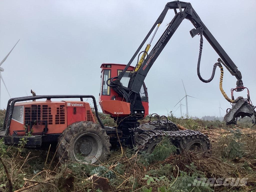 Komatsu 911.4 Harvester