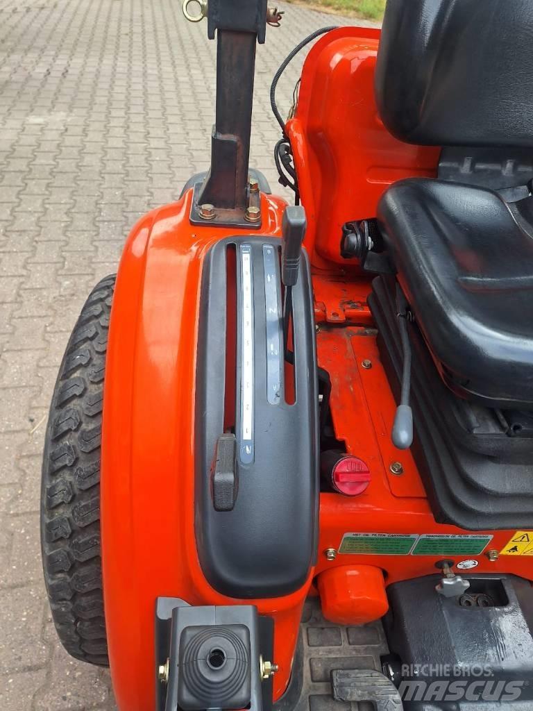 Kioti CK2810 HST Traktoren