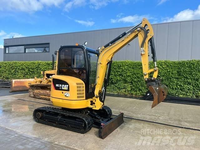 CAT 302.7 D CR Minibagger < 7t