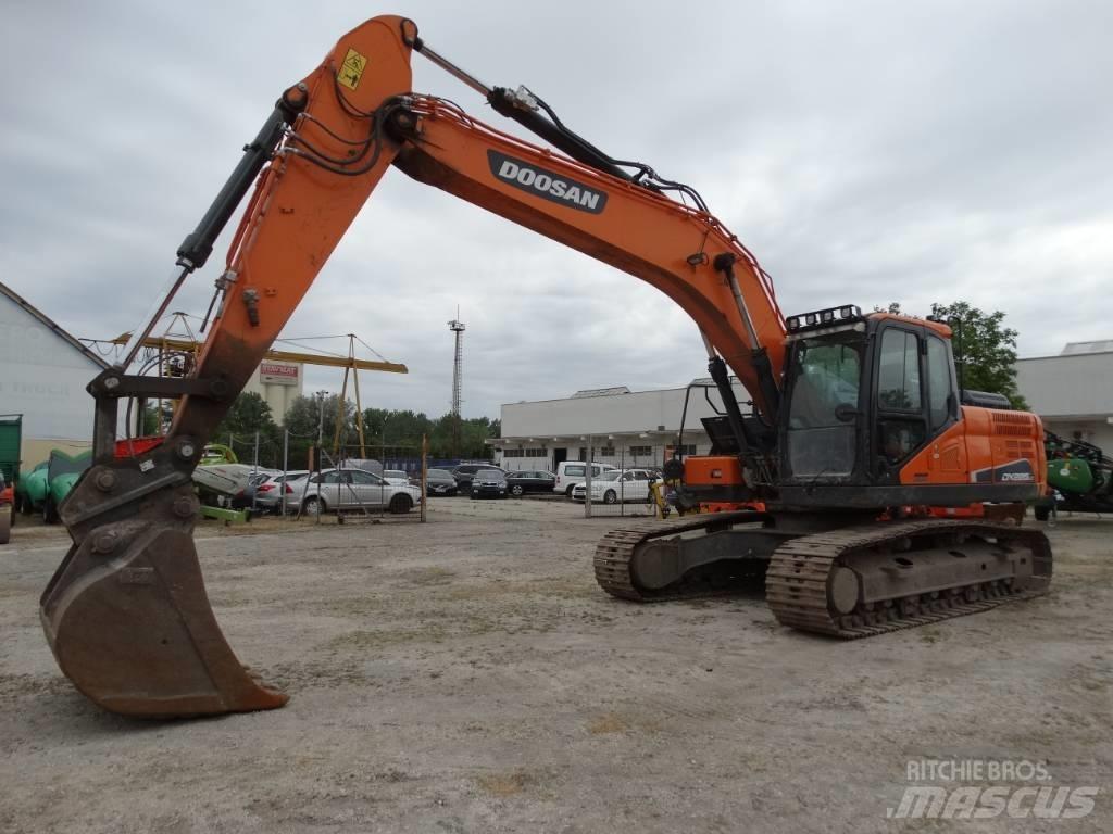 Doosan DX 225 LC-5 Raupenbagger