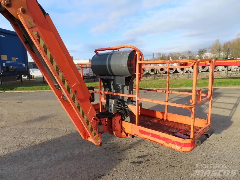 JLG 860 SJ Teleskopbühnen