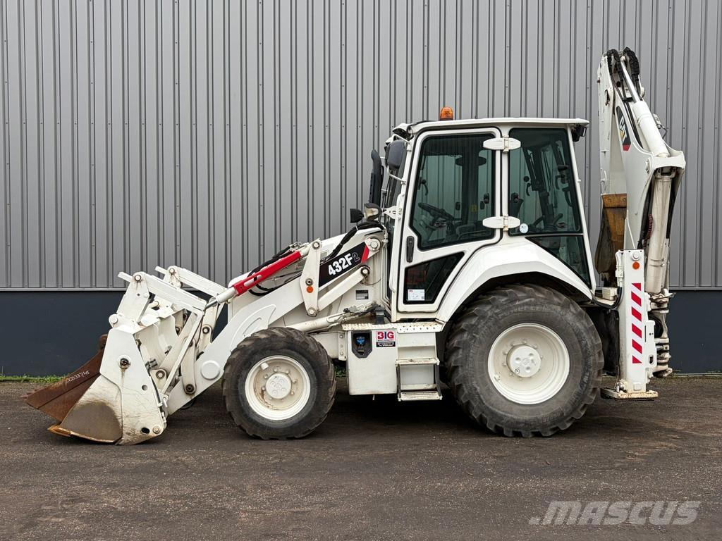 CAT 432F2 Baggerlader