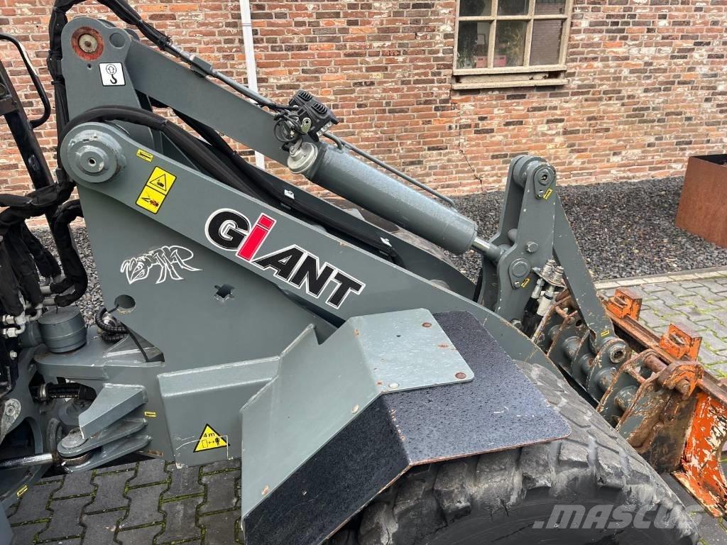GiANT V5003 X-tra HD Radlader