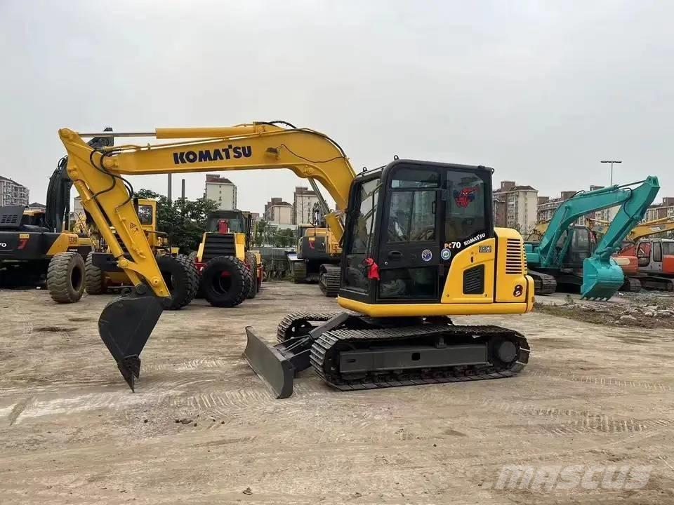 Komatsu PC70-8 Midibagger  7t - 12t