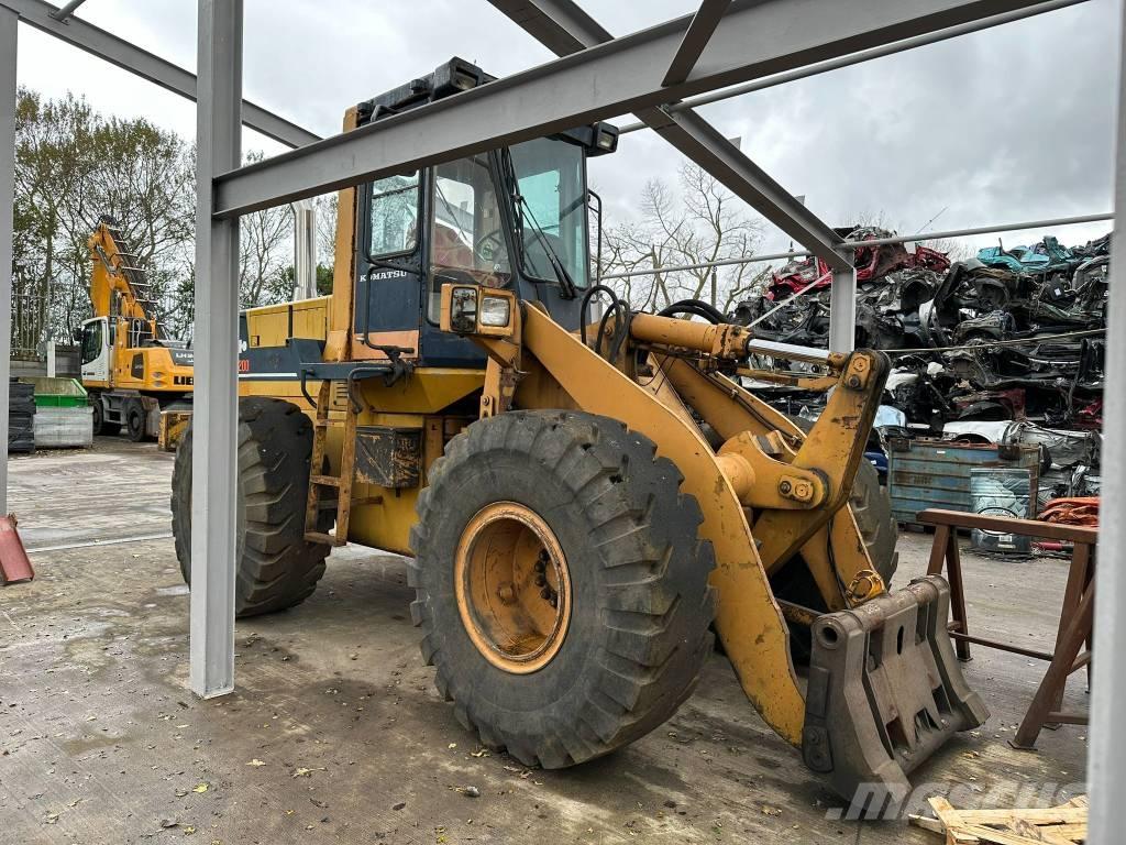 Komatsu WA200 Radlader