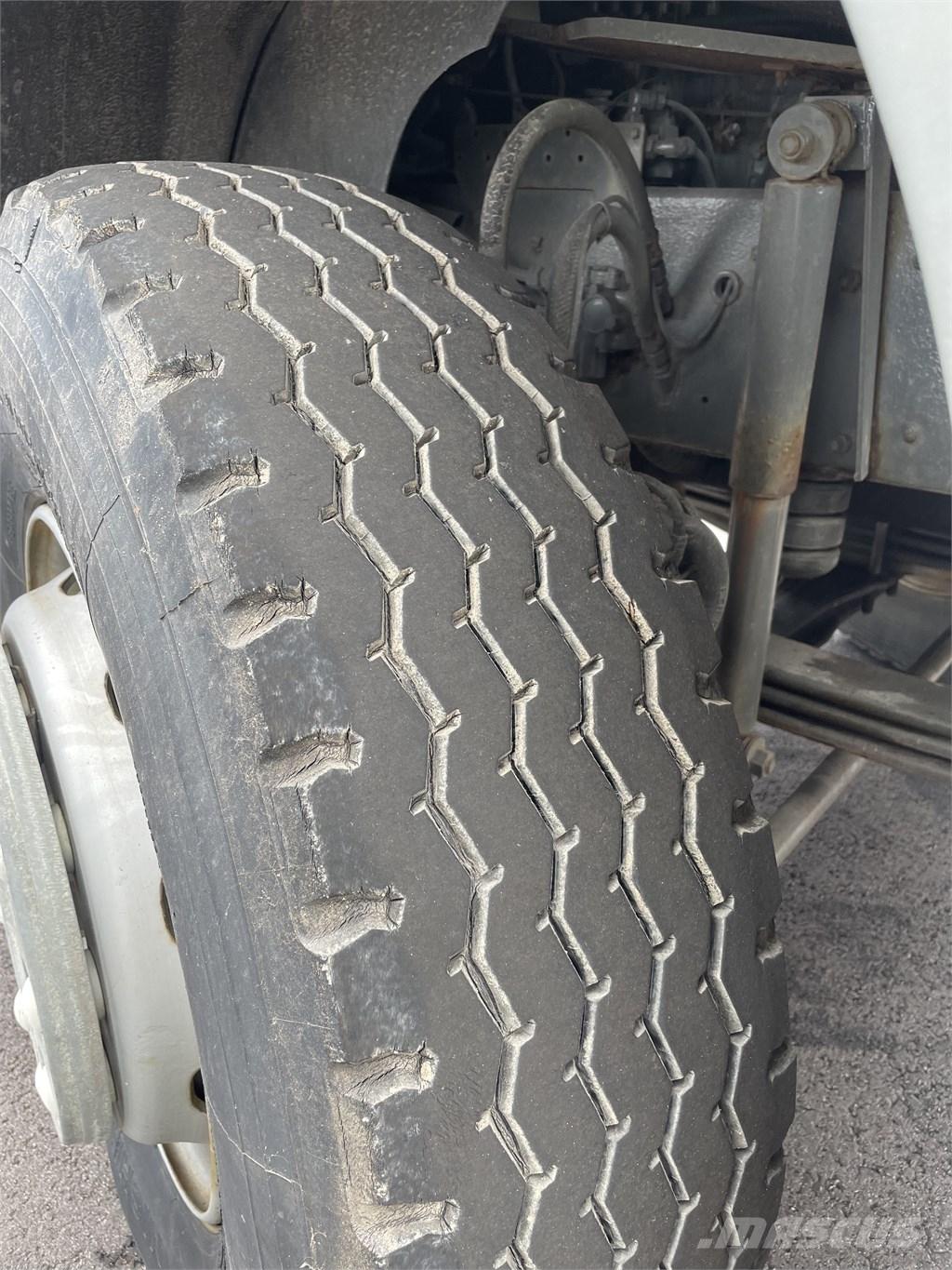 Volvo F 12 Wechselfahrgestell
