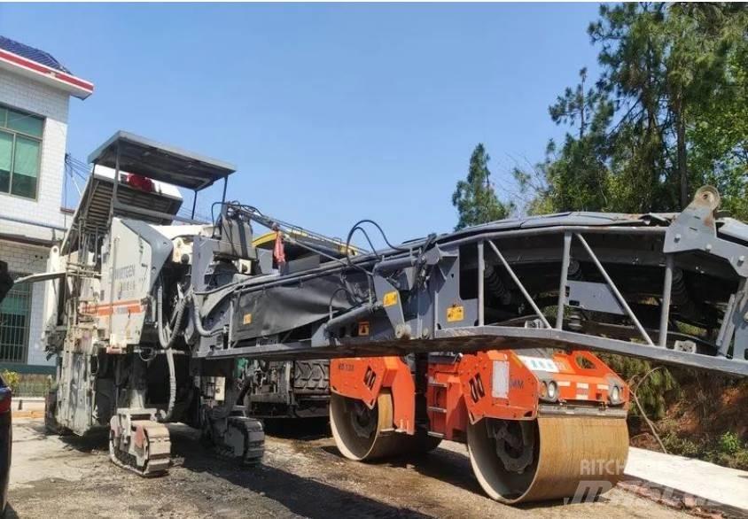 Wirtgen W2000 Asphaltfräsen