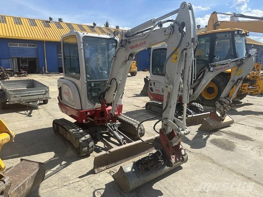Takeuchi TB225 Minibagger < 7t
