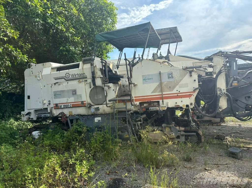 Wirtgen W1900 Asphaltfräsen